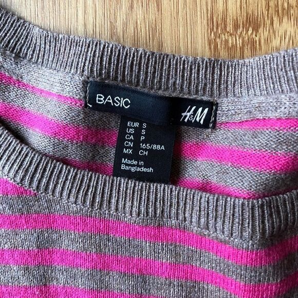 H&M pink stripped crew neck sweater-small - Picture 4 of 5